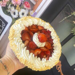 Strawberry & Custard Cream Pie