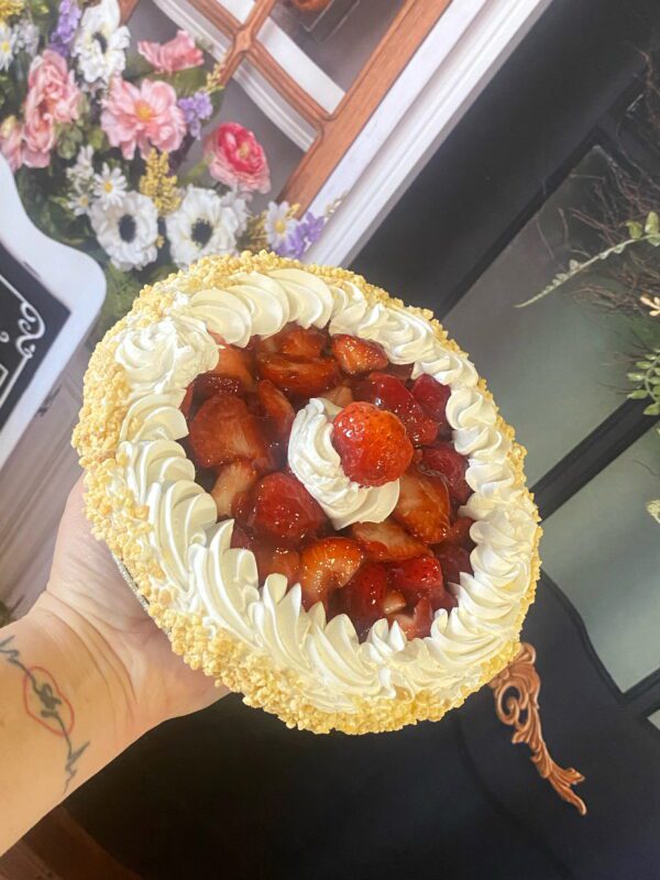 Strawberry & Custard Cream Pie